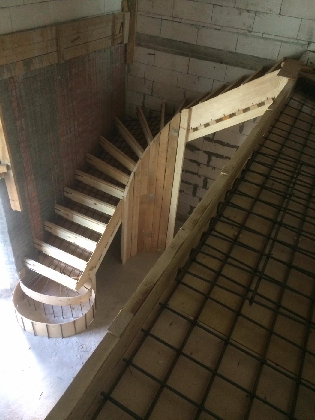 Изготовление лестниц. Лестница из бетона любой сложности