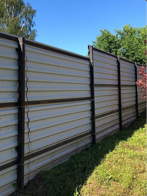 Монтаж забора и откатных ворот с калиткой., цена 51 000, Заборы и ...